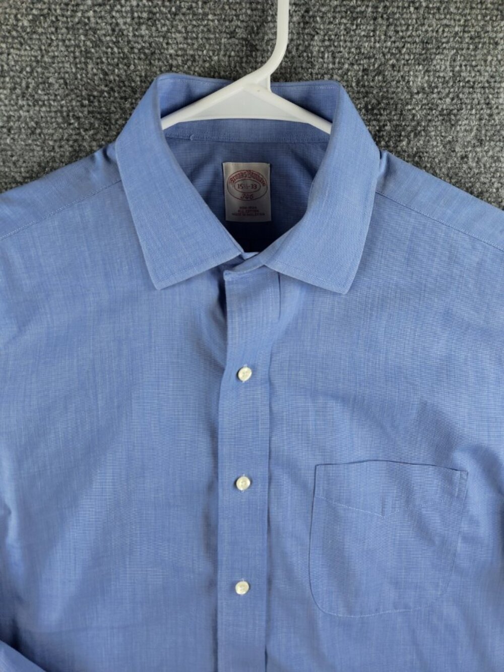 Brooks Brothers Non Iron Button Up Shirt Long Sleeve 15.5 33 Blue Solid Adult